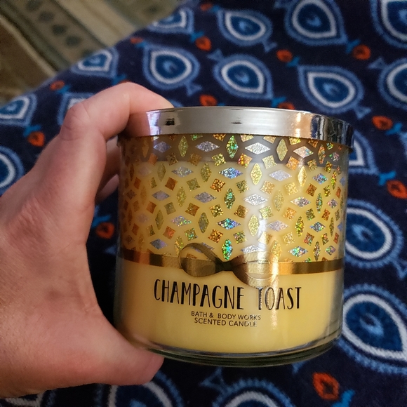 New Bath & Body Works Champagne Toast Candle